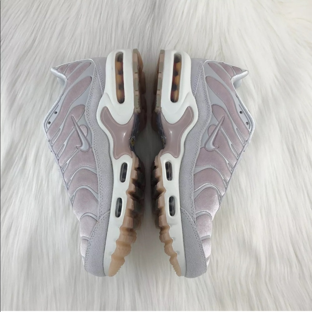 Women's Nike Air Max Plus LX Velvet Rose Sneakers - Picture 7 of 8